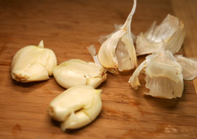 garlic_peels_garlic_peels